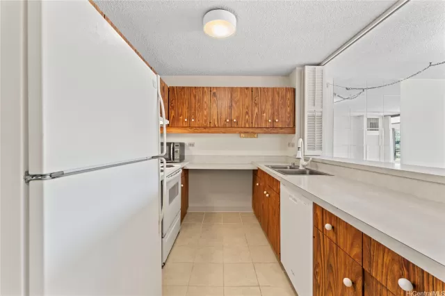 MLS: 202515408 Condo For Sale