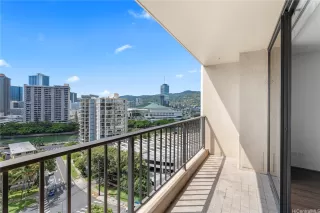Photo #6: 202515416 Listing