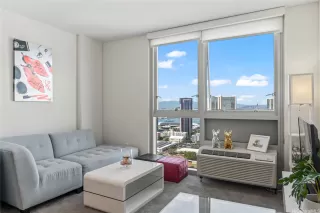 Photo #6: 202515503 Listing