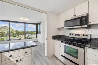 Photo #6: 202515539 Listing 