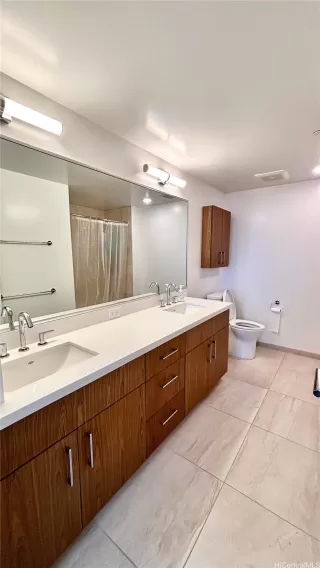 Photo #5: 202515558 Listing 