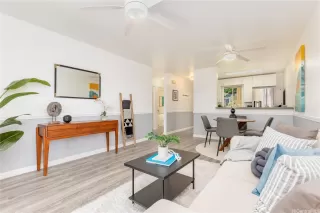 Photo #3: 202515596 Listing 