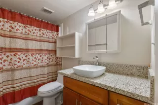 Photo #6: 202515598 Listing