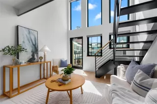 Photo #5: 202515658 Listing 