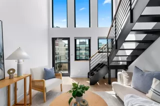 Photo #6: 202515658 Listing 