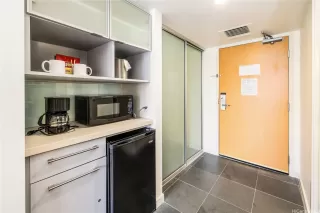 Photo #6: 202515713 Listing 