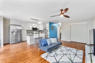 Photo #2: 202515716 Listing 