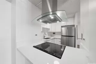 Photo #4: 202515741 Listing 