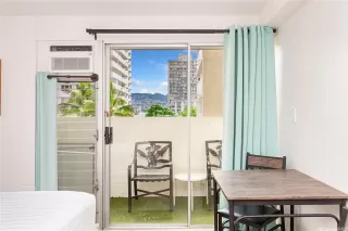 Photo #3: 202515800 Listing 