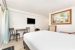 Photo #5: 202515800 Listing 