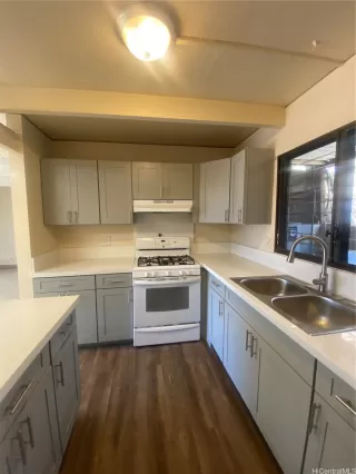 Photo #4: 202515819 Listing 