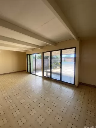 Photo #5: 202515819 Listing 