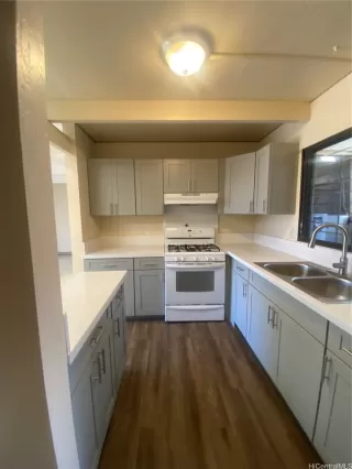 Photo #6: 202515819 Listing 