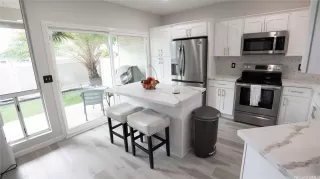 Photo #5: 202515847 Listing 