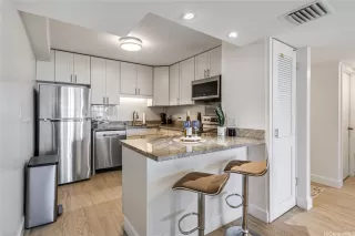 Photo #2: 202515866 Listing 