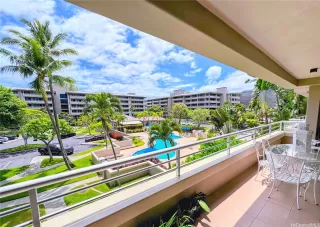 Click for more information on MLS # 202515869 : 1 KEAHOLE PLACE 3310 More Details about MLS # 202515869 : 1 KEAHOLE PLACE 3310