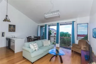 Photo #2: 202515901 Listing 