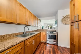 Photo #6: 202515919 Listing 