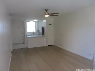 Photo #3: 202516002 Listing 