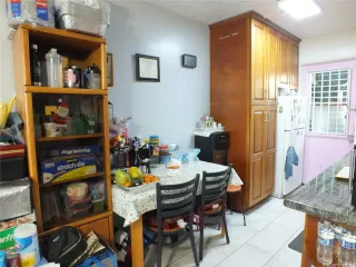 Photo #4: 202516038 Listing 