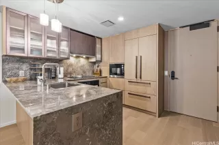 Photo #2: 202516041 Listing 