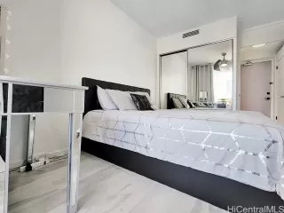 Photo #3: 202516044 Listing 