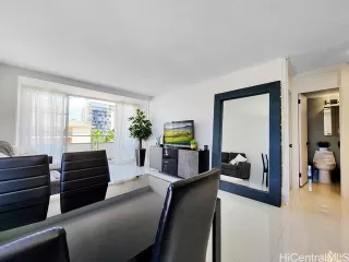 Photo #5: 202516044 Listing 