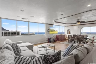 Photo #5: 202516069 Listing 