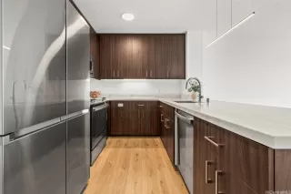 Photo #6: 202516071 Listing 