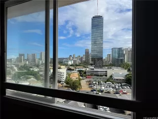 Photo #3: 202516074 Listing