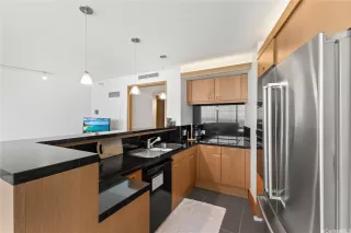 Photo #6: 202516086 Listing 