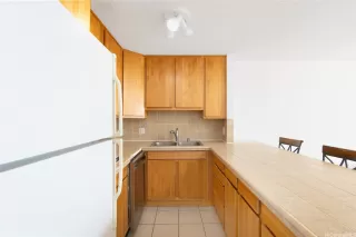 Photo #4: 202516093 Listing 