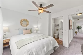 Photo #5: 202516100 Listing