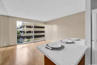 Photo #2: 202516123 Listing 