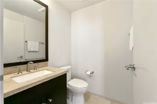 Photo #6: 202516133 Listing