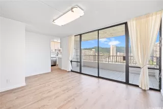 Photo #4: 202516159 Listing 