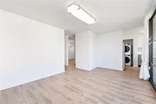 Photo #6: 202516159 Listing 