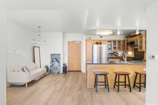 Photo #6: 202516162 Listing 