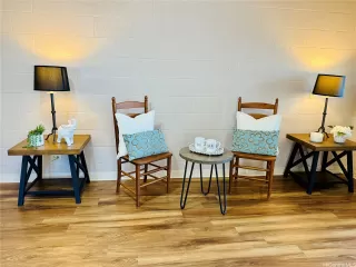 Photo #5: 202516223 Listing 