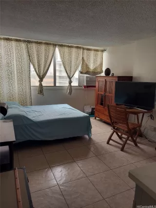 Photo #5: 202516232 Listing 