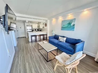 Photo #4: 202516248 Listing 