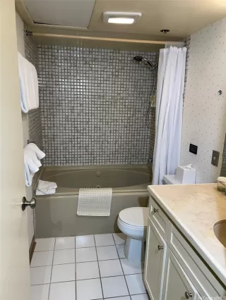 Photo #6: 202516260 Listing 