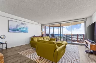 Photo #2: 202516329 Listing 