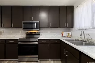 Photo #6: 202516332 Listing 