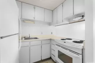 Photo #3: 202516346 Listing 