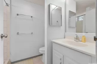 Photo #6: 202516346 Listing 