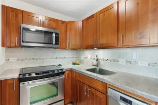 Photo #4: 202516349 Listing 