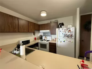 Photo #5: 202516353 Listing 