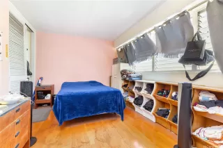 Photo #4: 202516363 Listing 