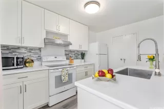 Photo #4: 202516378 Listing 